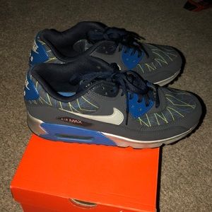 Nike Shoes - Nike Air Nike Shoes - Nike Air